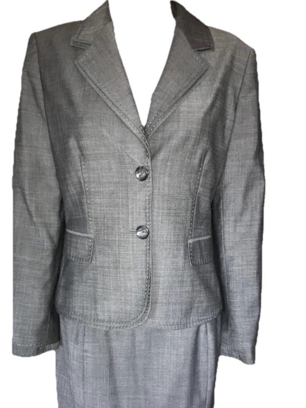 Tahari Arthur Levine 2 PC Gray Blazer & Pleated Skirt Suit Set